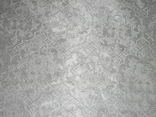 Svilena odjeća Brokatna tkanina slonovača Bijela BRO107[2] pored dvorišta