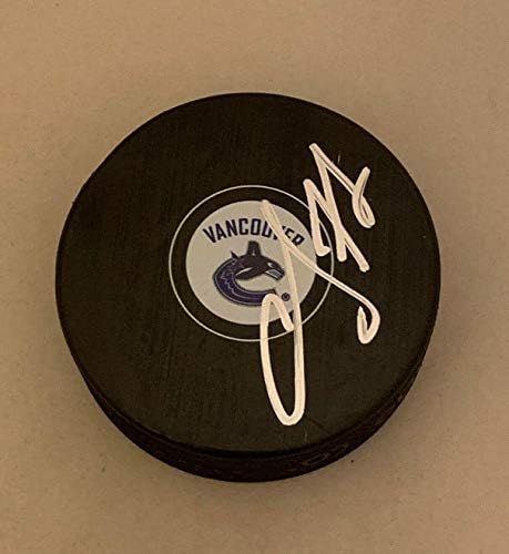 Nikolay Goldobin potpisao Vancouver Canucks pak sa autogramom NHL Pak