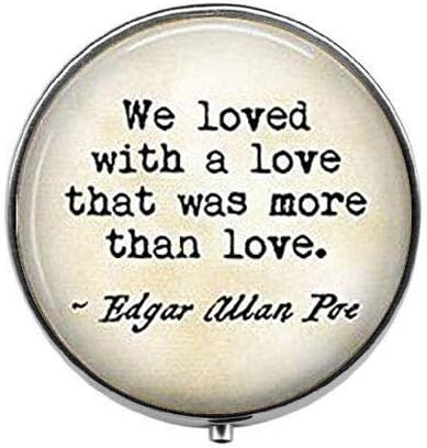 Voljeli smo sa ljubavlju koja je bila više od ljubavi.- Edgar Allan Poe Annabel Lee Kutija Za Pilule - Šarm Kutija Za Pilule-Staklena Kutija Za Slatkiše